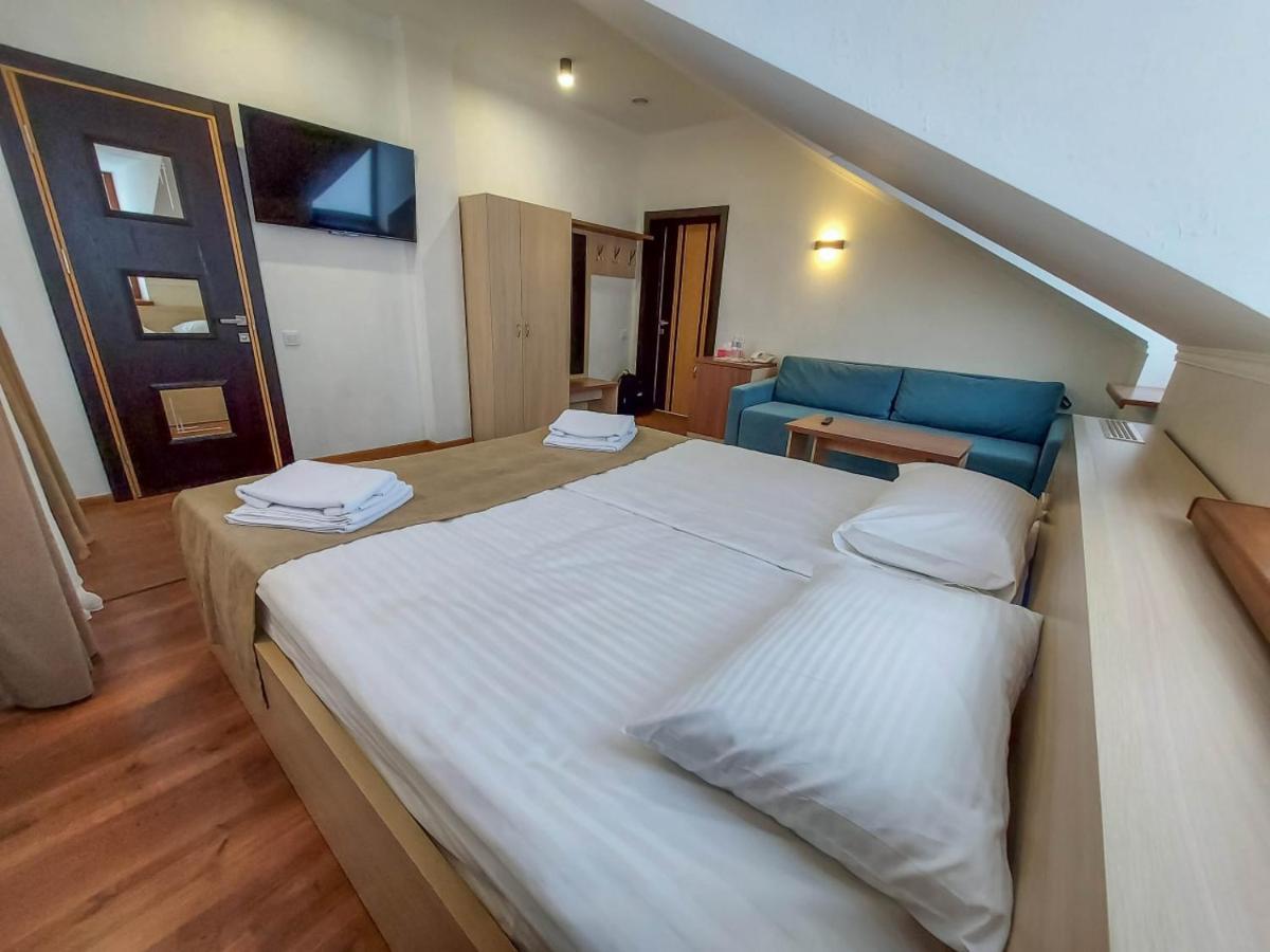 Graff Hotel Dnipro Eksteriør bilde